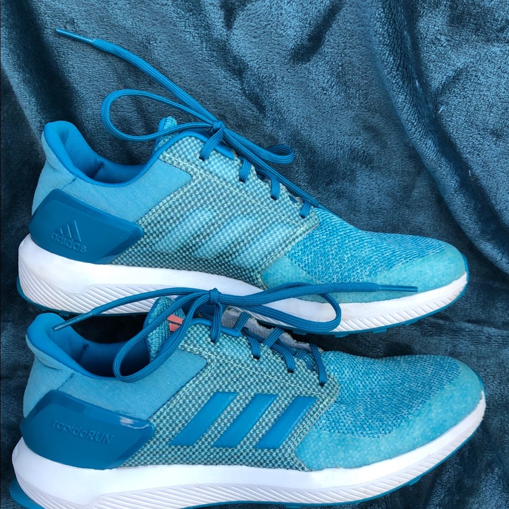 WOMENS ADIDAS RUNNING SHOES 7